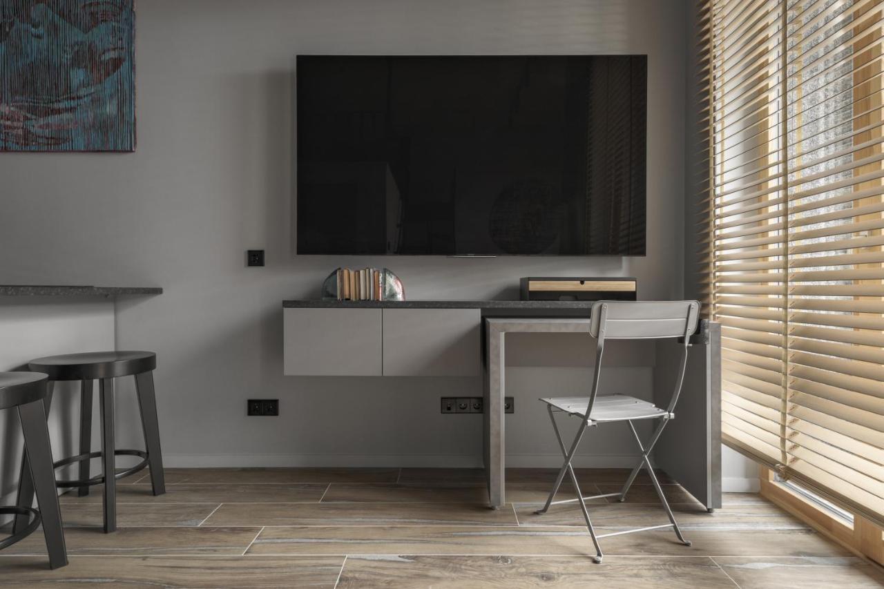 Ivis House Modern Apartment In Vilnius Old Town With Balcony المظهر الخارجي الصورة