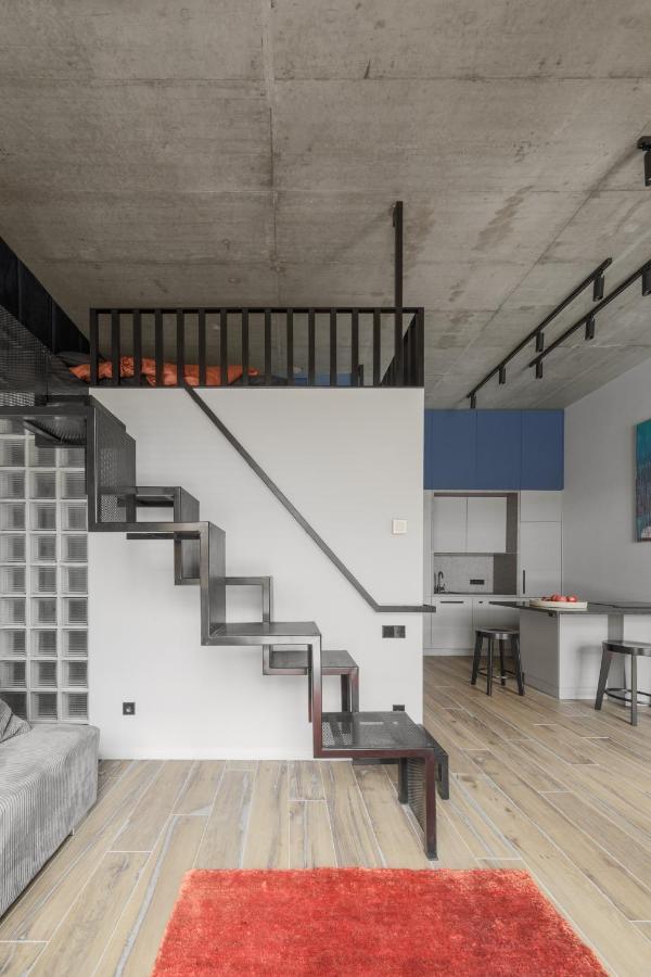 Ivis House Modern Apartment In Vilnius Old Town With Balcony المظهر الخارجي الصورة