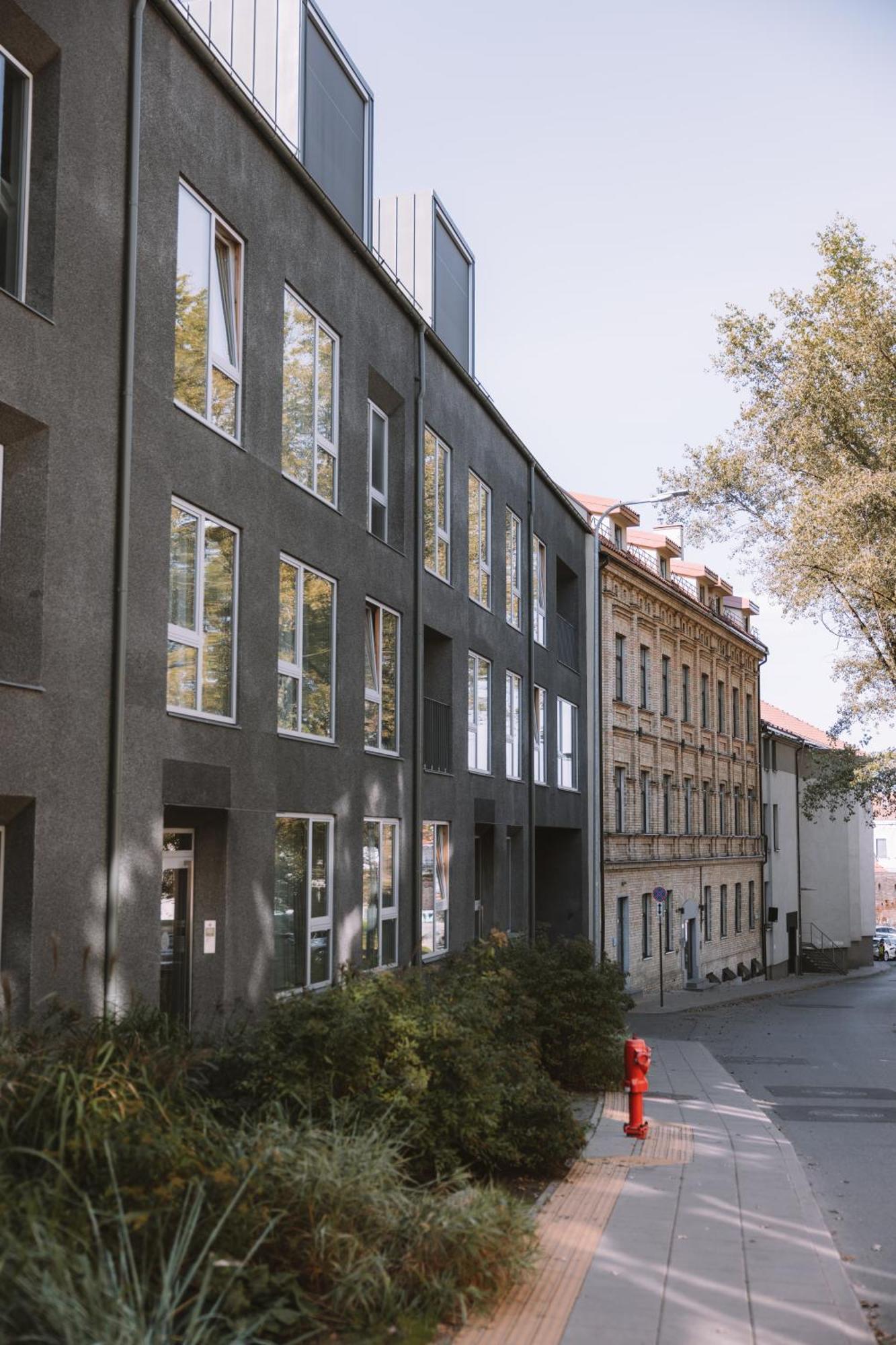 Ivis House Modern Apartment In Vilnius Old Town With Balcony المظهر الخارجي الصورة